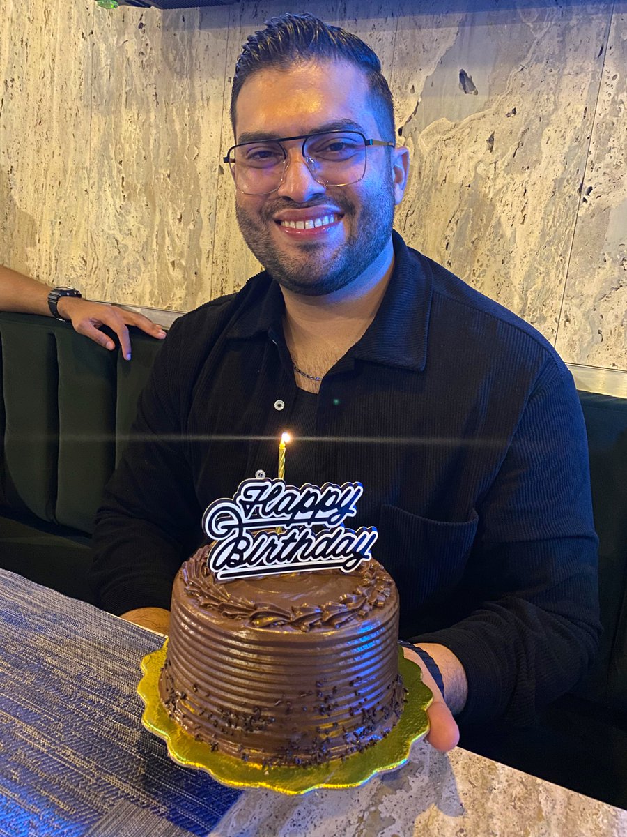 EduardoRed7's tweet photo. Fue un bonito cumpleaños 💙✨ https://t.co/Is7NiUzDlP