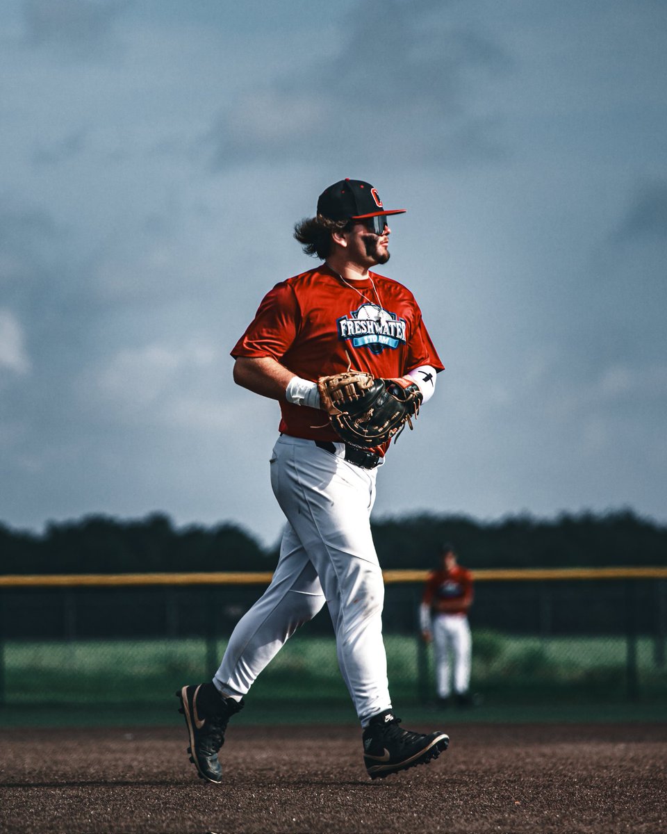 HunterMottola23's tweet photo. Doin' what I love....Summer ball ❤️ #16ubaseball #travelball #floridaHSbaseball #perfectgame #1B #dowhatyoulove #itsnotagrindifyouloveit (photo cred J.Blythe) https://t.co/tBdbp7uPCL
