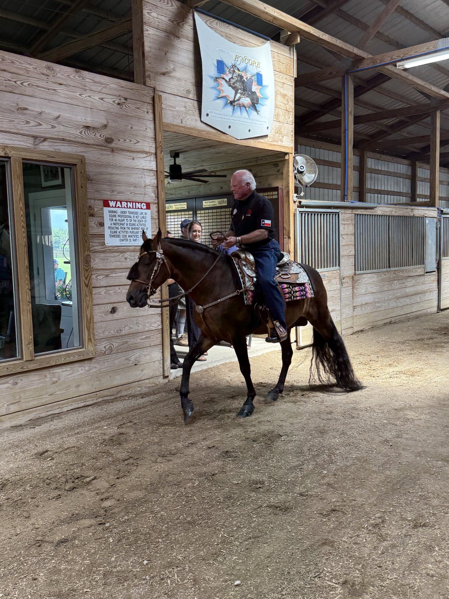 TexasDeptofAg's tweet image. Commissioner Miller was honored as one of the select commissioners invited to ride a Tennessee Walking Horse champion at the renowned Callaway Stables during the 2025 SASDA conference #TexasAgricultureMatters #SASDA
