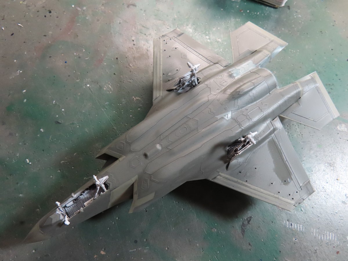 AkudaikanNNUE's tweet image. 足を付けてデカール貼りに入りました・・・
＃タミヤ　＃Ｆ３５Ａ　＃日本原駐屯地６０周年