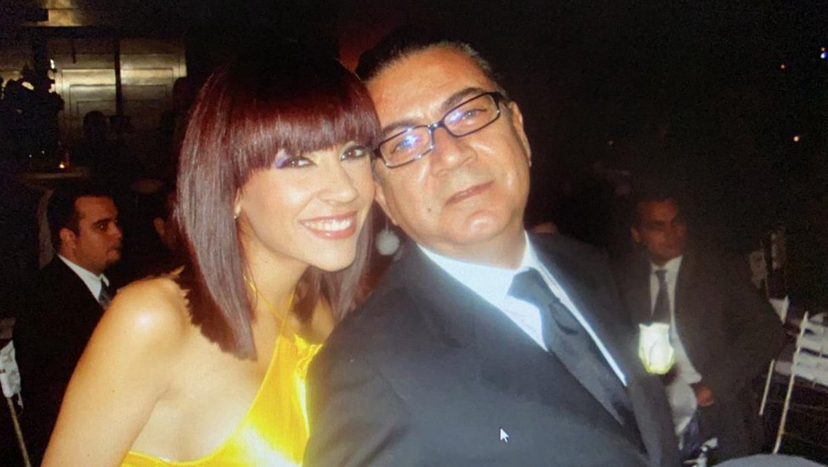 Feliz día del padre <a href="/ajcaleca/">Andrés Caleca</a> aunque la distancia nos separe siempre serás mi gran amor. Hoy Gianluca le preguntó a Sofía mientras veían un video de tu última visita “Sofía que se siente estar con el Nonno? Es divertido? Y Sofía le dijo “Nonno es el más divertido y nos ama”