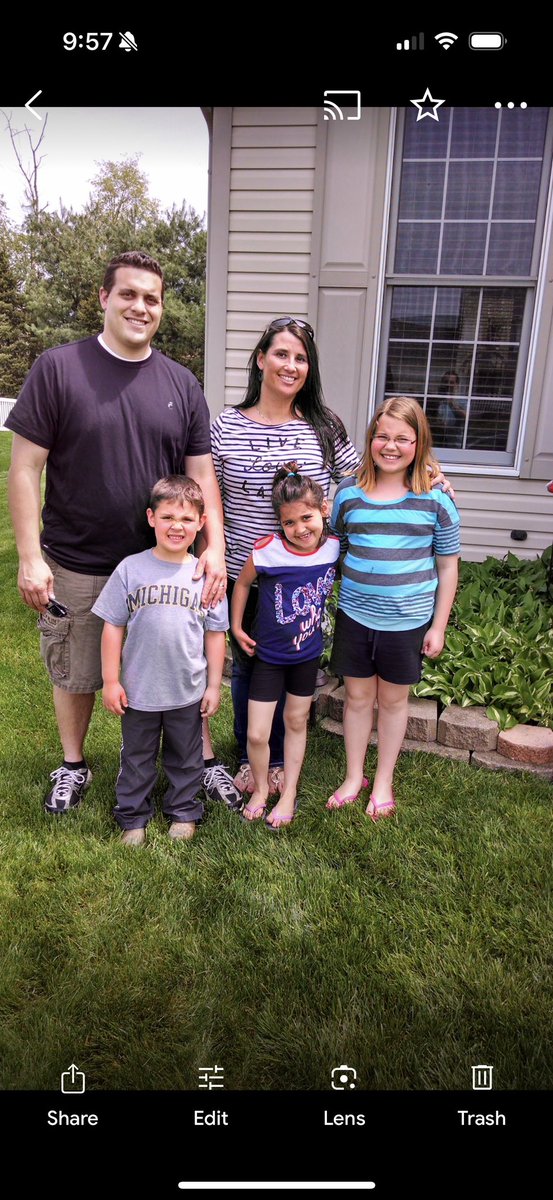 Happy dad’s day! <a href="/Hollywood_Lower/">Kevin Lower</a> thanks for all you do for the family!