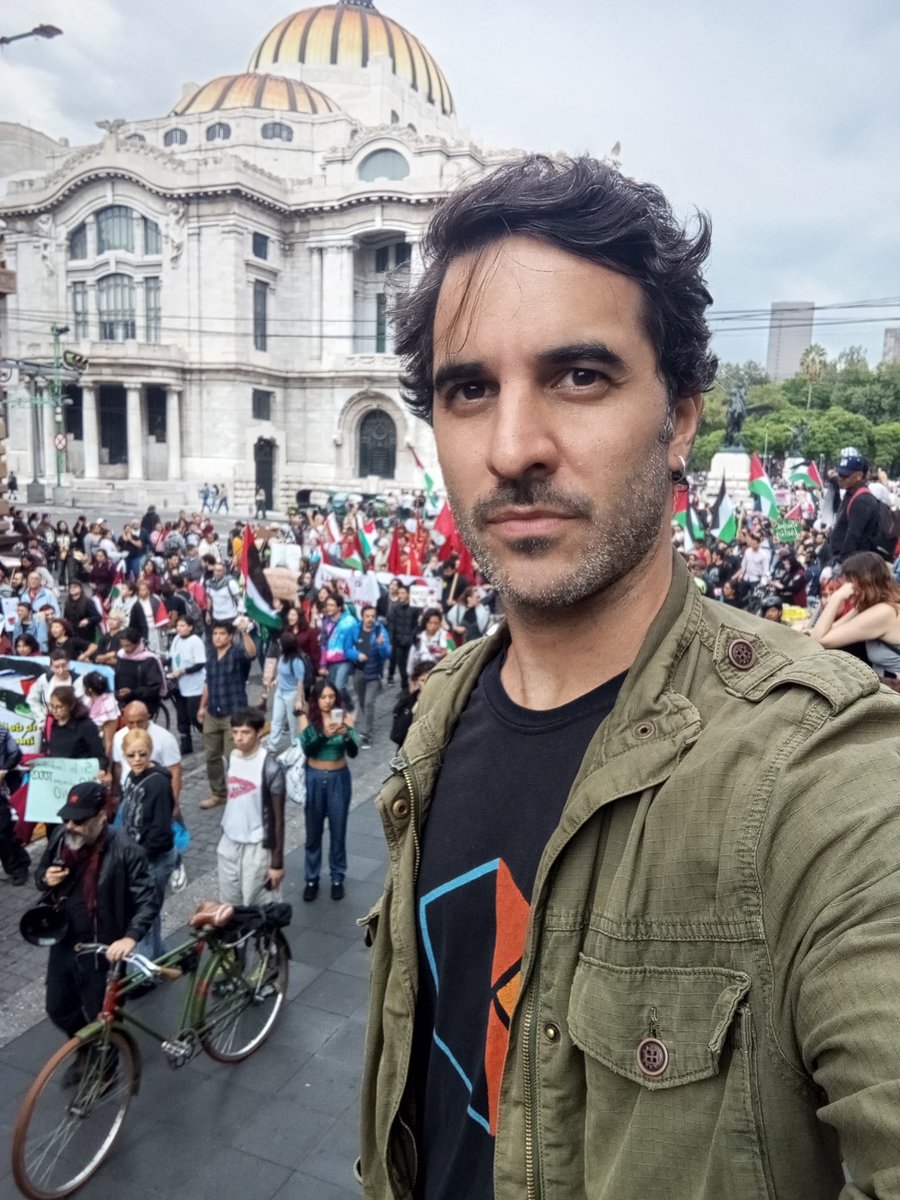 Todo el mundo agradece a La República Islámica de Irán. 
#PalestinaLibre ✊🏼🇵🇸🇮🇷