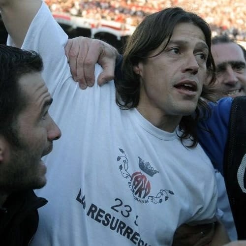 ElPapaDeRiber's tweet photo. @NadeshkoRaiden @lamitadmas1 @BocaJrsOficial Morir ? Morir es DESCENDER 
Lo dijo tu entrenador y a las pruebas nos remitimos porque cuando ascendió usó una remera que decía 23J La Resurrección 
Saludos Saiyayin Pajin 🤣 https://t.co/flcyAlwnrW