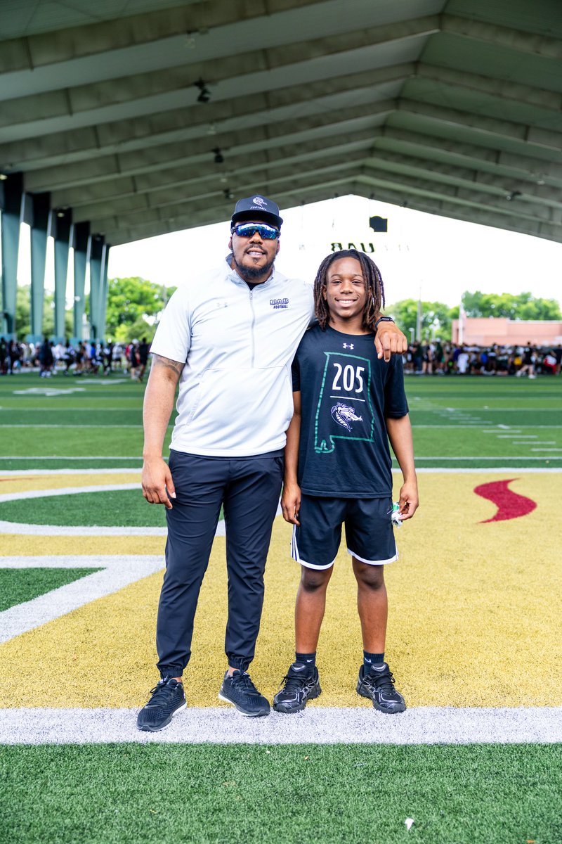 CoachLou15's tweet image. Happy Father’s Day‼️‼️

#FireBreathersOnly🔥🐉