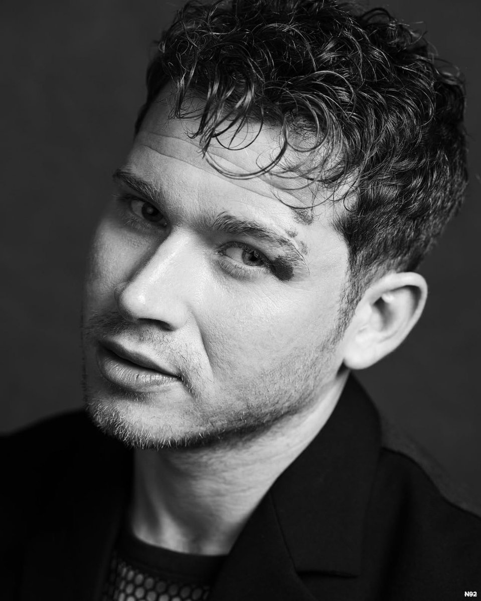 maggibegins's tweet photo. his lips and everything hello?.. https://t.co/96g60vC8vA