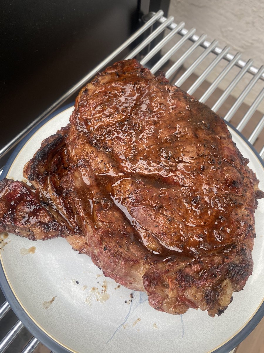 bjizzle56's tweet image. Steaks are ready!!! #Yoder #bbq #smoker #FathersDay
