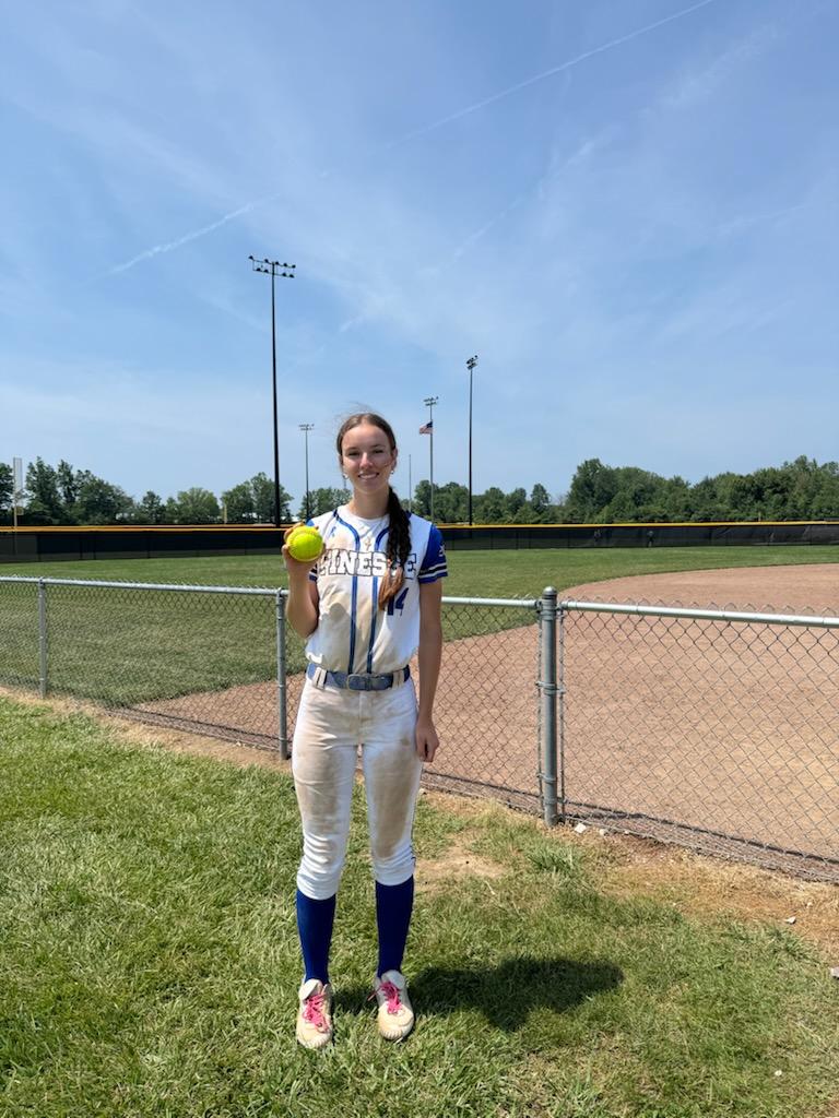 SkyeShaw2027's tweet photo. Hit a Grand Slam today in our last game at the D1 Super Select Showcase!! https://t.co/JF6QlKNhpp