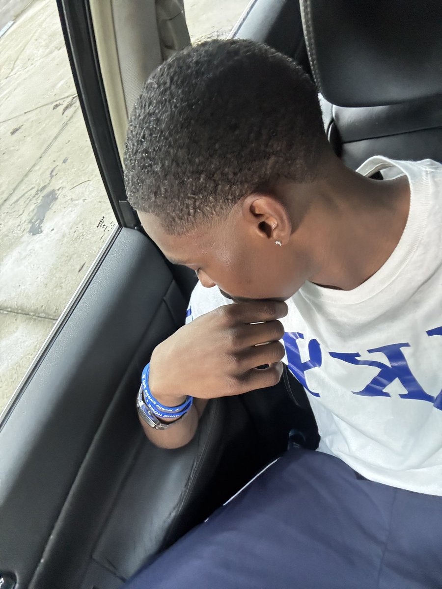 polob0i's tweet photo. forgot to tell the tweet im bald now https://t.co/gV3zqzLnKC