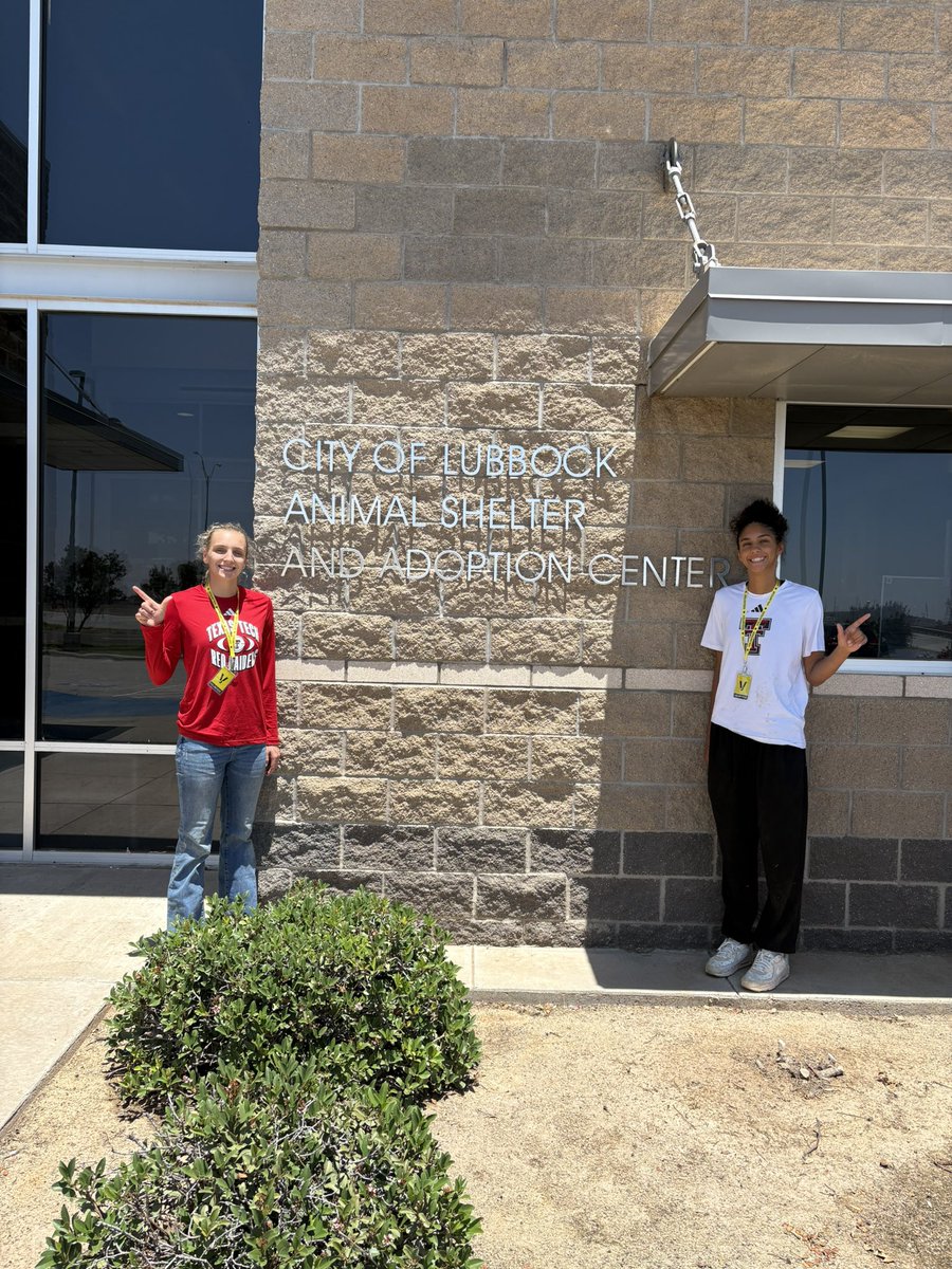 Recently I had the opportunity to help volunteer at the City of Lubbock Animal Shelter and Adoption Center!! Thank you to the <a href="/MatadorClubOrg/">The Matador Club</a>! Looking forward to this upcoming season! ❤️🖤