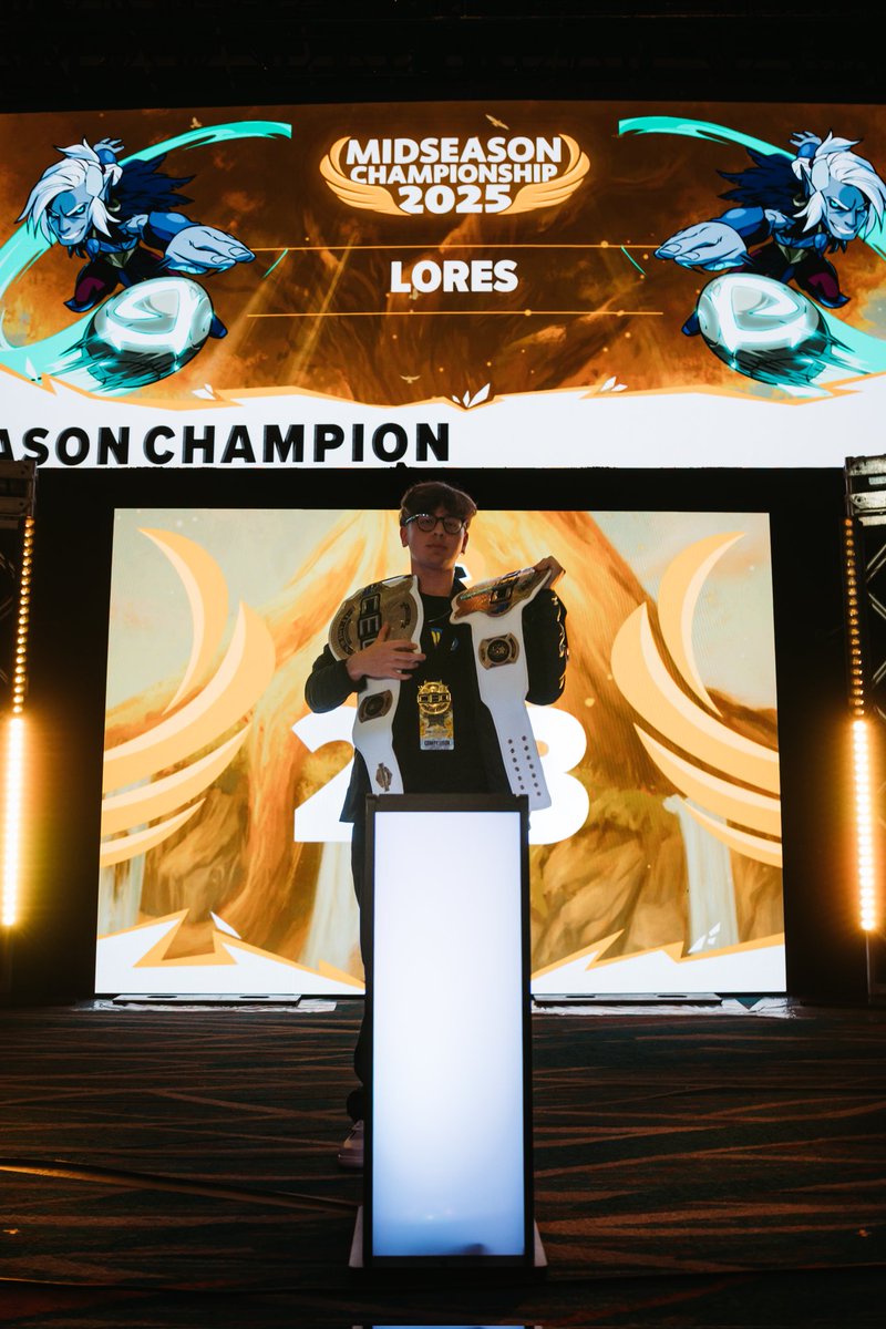 ProBrawlhalla's tweet image. Lores two belts!