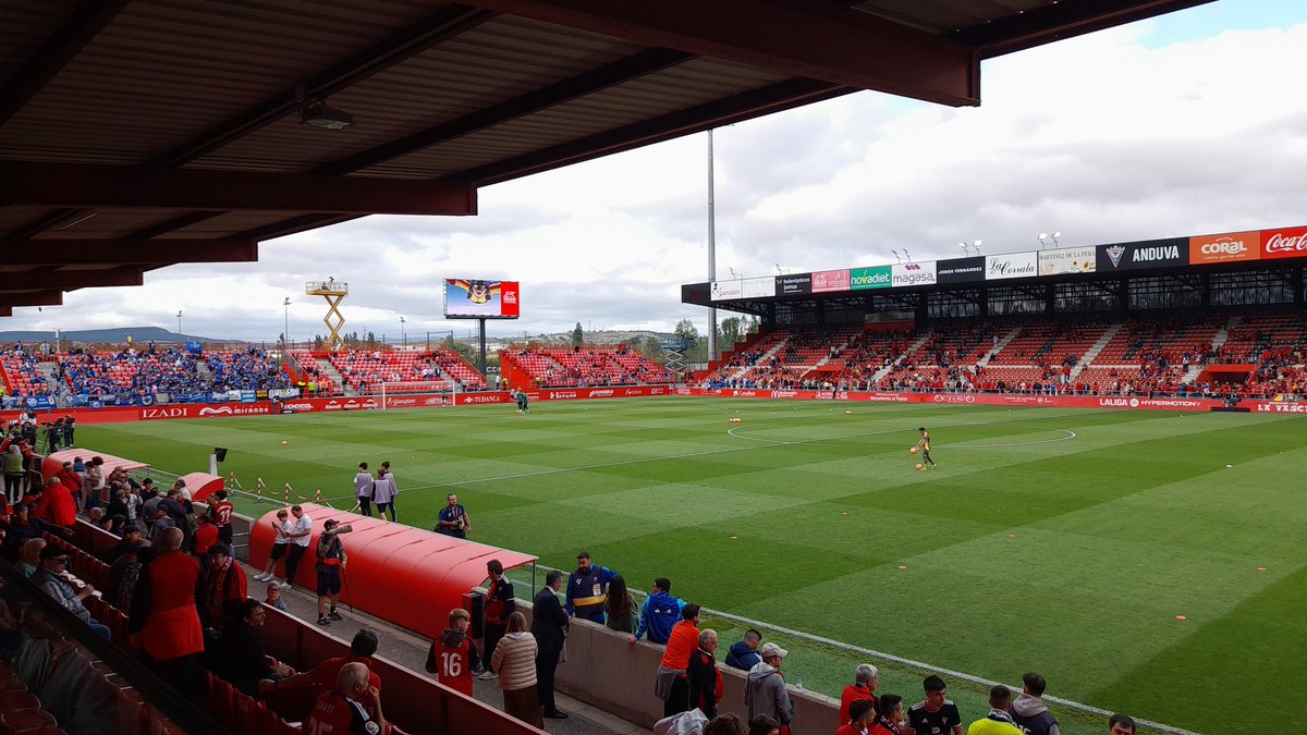 Ya en casa y reposando. No se entró bien al partido y nos penalizan los fallos en las 2 áreas (incluyo penalty) 1-0 y pa casa
 No hay nada perdido. Sólo ganar al Mirandés.....tan lejos y tan cerca del escalón final. Vamosss <a href="/Vicent_Alonso/">Vicente Alonso</a> <a href="/ApqRadio/">APQ RADIO</a>
