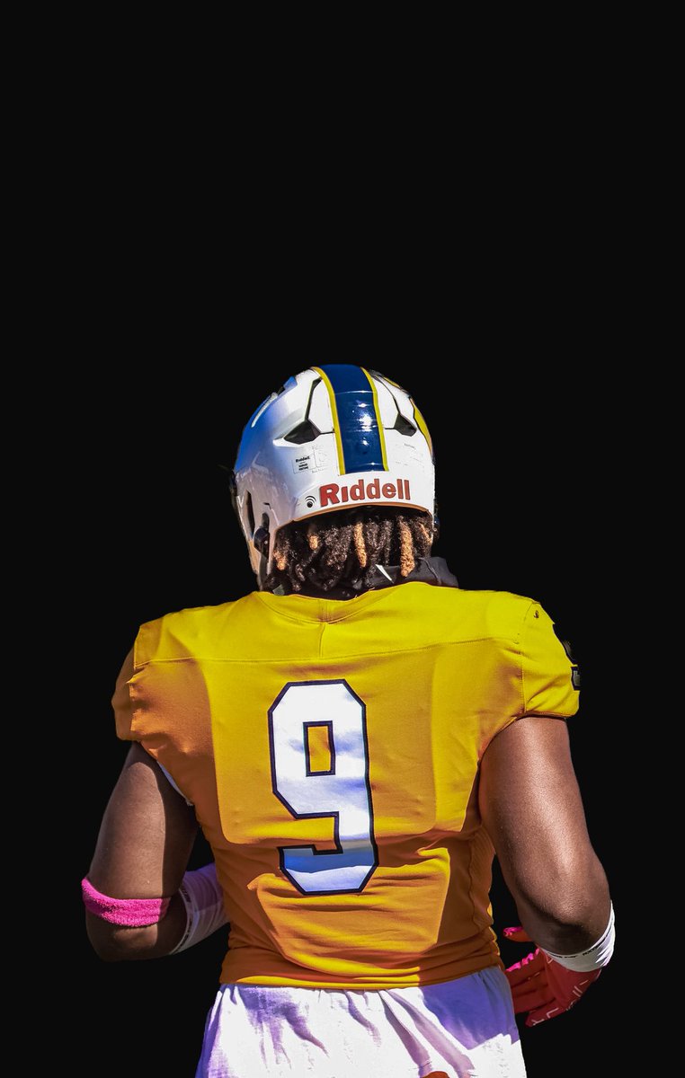 Rashad “F9” Fortune ★ ★ ★ (@rashadfortune9) on Twitter photo 2 FBS offers in the last 5 days
Building momentum into the season💪🏾
Junior Szn Tape
hudl.com/v/2QAPGf ⭐️
Rashad “F9” Fortune
6’3 225LBS
Hybrid LB/ATH (2026)
<a href="/The1AndOnlyOB/">𝐂𝐎𝐀𝐂𝐇 𝐎𝐁𝐈𝐄 𝐖𝐎𝐎𝐃𝐒</a> <a href="/LoudounSportsAC/">Loudoun Sports Academy (LSA)</a> <a href="/patgraham1227/">Patrick Graham</a> <a href="/CoachTFields/">Coach T</a> <a href="/VaPrepsRivals/">Virginia Preps</a> <a href="/carljfred/">Carl Frederick</a> <a href="/PrepRedzoneVA/">Prep Redzone Virginia</a> 2 FBS offers in the last 5 days
Building momentum into the season💪🏾
Junior Szn Tape
hudl.com/v/2QAPGf ⭐️
Rashad “F9” Fortune
6’3 225LBS
Hybrid LB/ATH (2026)
<a href="/The1AndOnlyOB/">𝐂𝐎𝐀𝐂𝐇 𝐎𝐁𝐈𝐄 𝐖𝐎𝐎𝐃𝐒</a> <a href="/LoudounSportsAC/">Loudoun Sports Academy (LSA)</a> <a href="/patgraham1227/">Patrick Graham</a> <a href="/CoachTFields/">Coach T</a> <a href="/VaPrepsRivals/">Virginia Preps</a> <a href="/carljfred/">Carl Frederick</a> <a href="/PrepRedzoneVA/">Prep Redzone Virginia</a>