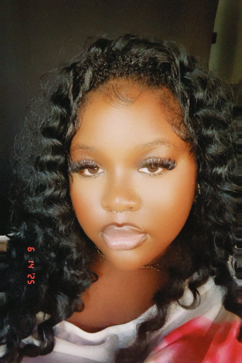 JaiLoveeee's tweet photo. black barbie girl 🎀 https://t.co/B9YZ8f8bFe