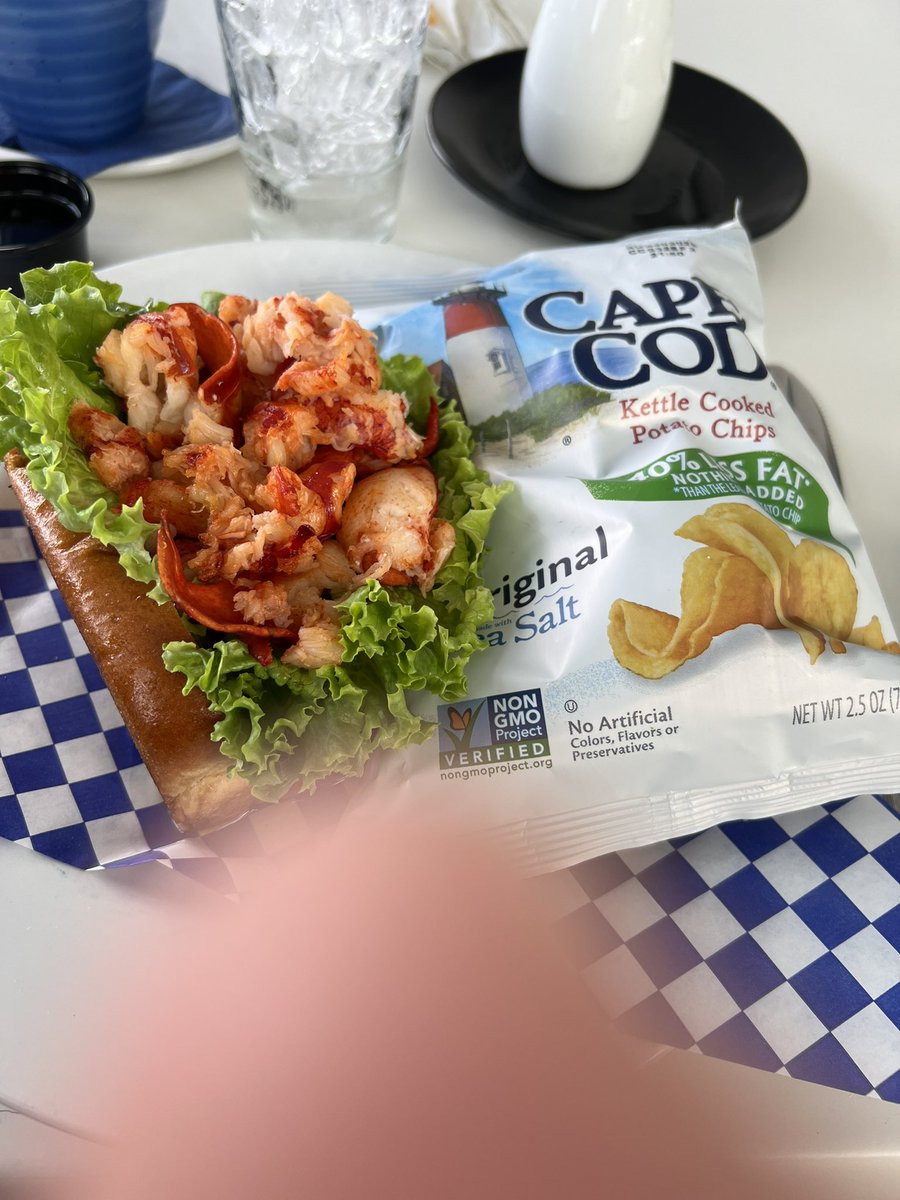 GerardONeillJr's tweet image. Had lunch at the Flying Bridge in Falmouth, MA and got to try the famous onion rings that Dave Portnoy said were a 10. I would agree with him. They were amazing! Also had a lobster roll and it was wonderful!
