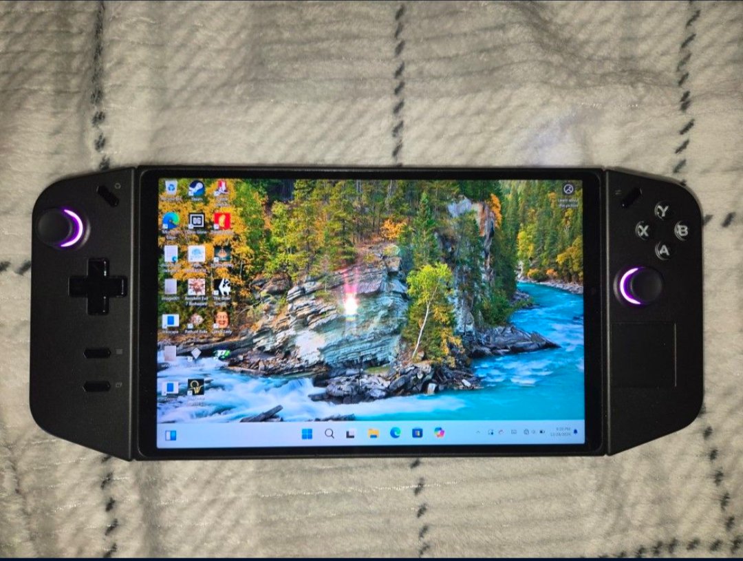 Why do I want one of these so bad.....

A #LegionGo would be amazing for me to play my PC games I have accrued over the last 2 years or so....

*Le Sigh*

Maybe one day...