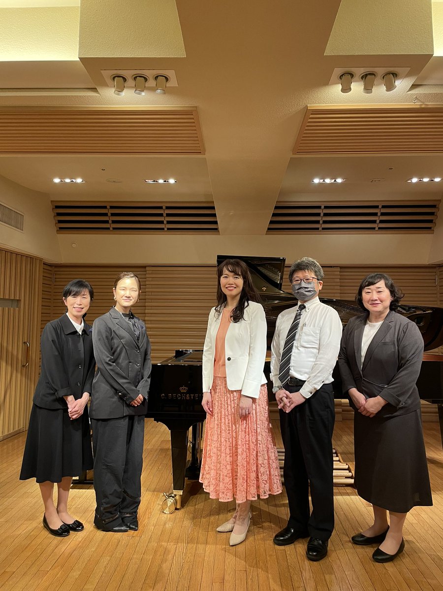yukoueno325's tweet photo. 6/15ベヒシュタイン倶楽部、無事終演😊お聴きくださった&amp;合同コンサートにご出演くださった9名の皆様、スタッフの皆様、本当にありがとうございました❣️ミニコンサートのアンコールはショパン／ワルツまOp.64-2を演奏。懇親会では色々とお話出来て楽しかったです。素敵な出会いに感謝申し上げます🌟 https://t.co/aM45UATImv