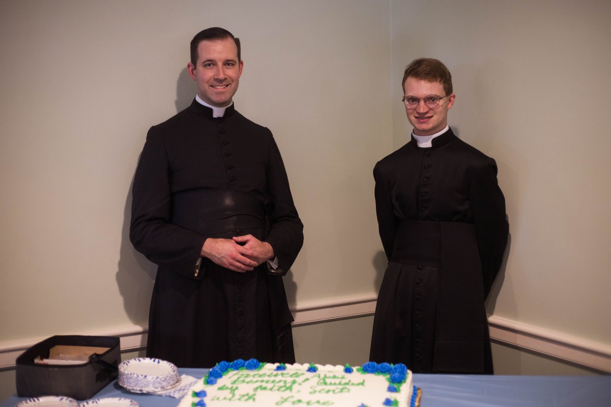 Pentecost Sunday 2025 at St. Leo Oratory.  "Come, Holy Ghost, fill the hearts of Thy faithful!" Our prayers are in particular with Abbé Christopher Bernens, to whom we bade farewell after the Mass. He has returned to seminary for exams and the week of ordinations in July.