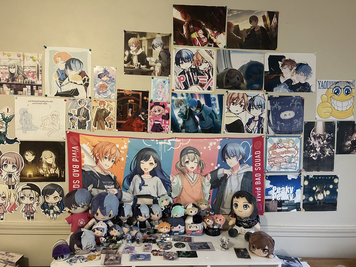 tfemtoya's tweet photo. WE ARE SOOOOO BACK :D 

im so happy to have all of my proseka stuff back out, it doesn’t feel like my home without it. https://t.co/GSbUyGD14P