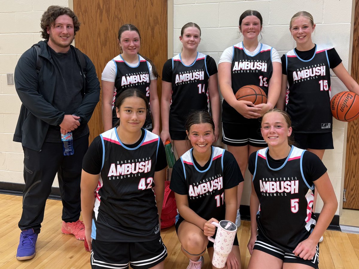 Congrats to our 1️⃣3️⃣U Smith team for going 3️⃣-1️⃣ and finishing 2nd this weekend🏆 Good job, ladies‼️

This group had a very strong first weekend and have a bright future as they develop!!
