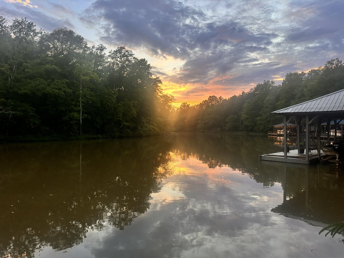Rainbow City Sunset <a href="/spann/">James Spann</a> <a href="/wxevan/">Evan Chickvara</a>