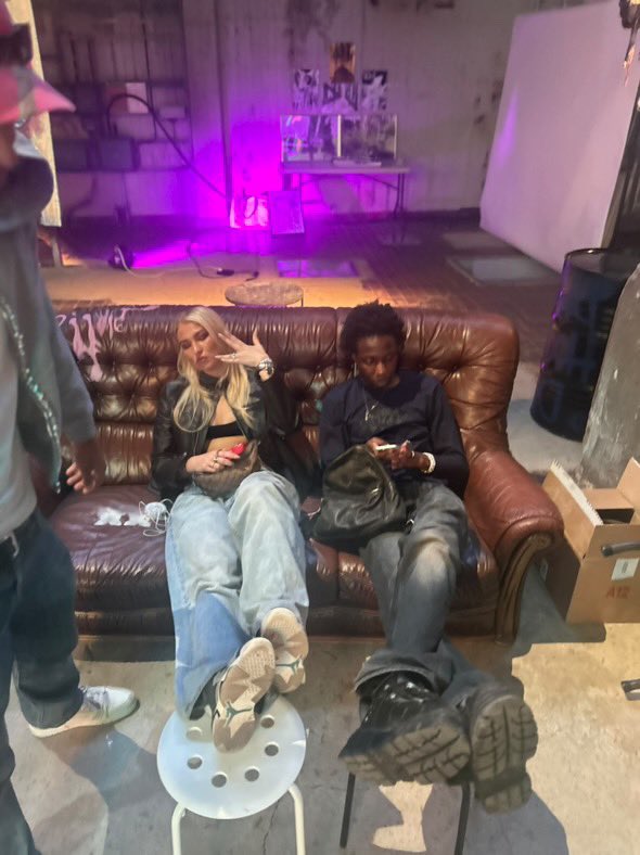 saileeeeeeee's tweet photo. popup went great https://t.co/0X8ZnSAX54