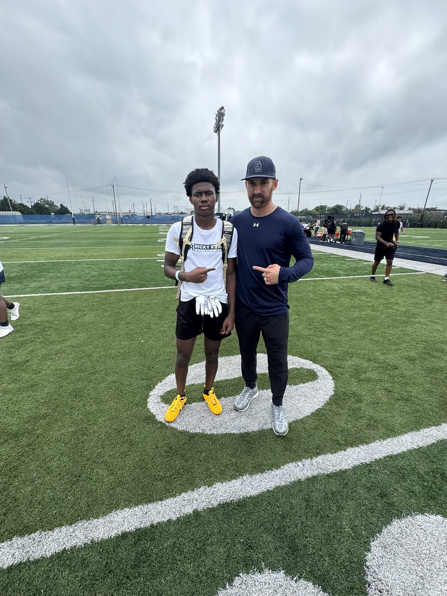Had a great time today learning and competing <a href="/ODUFootball/">ODU Football</a> Mega Camp got coached up by <a href="/CoachKodyCook19/">Kody Cook</a> and given words of advice as well very grateful for the opportunity also clocked a 4.38‼️40 Yard Dash excited to keep working and put out some film this season! #speedkills