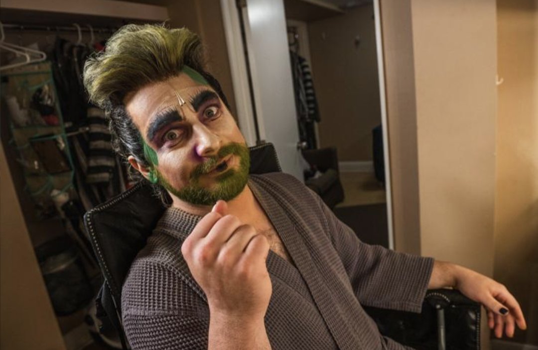 New Brunswick's Justin Collette is the ghost with the most in 'Beetlejuice' musical.

My chat with the stage actor as he got his ghoulish face on for opening night...

thecanadianpressnews.ca/entertainment/… <a href="/Mirvish/">Mirvish Productions</a>