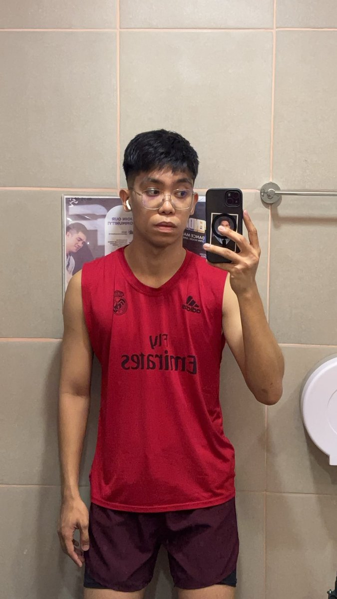 rustyharoldcute's tweet photo. fave gym pics 💪 https://t.co/8dPmVgznD8