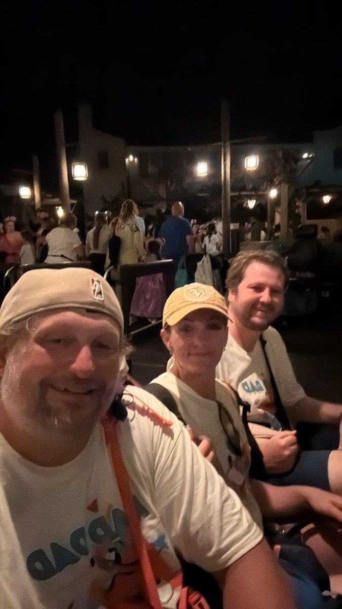 jclarkw's tweet photo. 34. Pirates of the Caribbean @RideEvery #EveryRideDLR @Parkeology #parkeologychallenge @jwhitty13 @BaileeManchego https://t.co/gO9GSmN0n3