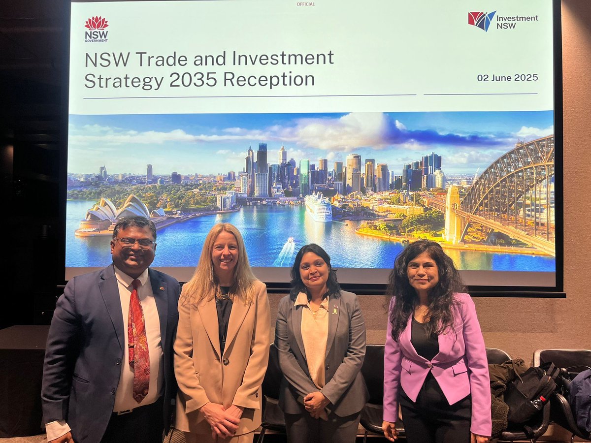 Veena Sahajwalla (@veenasahajwalla) on Twitter photo Delighted our <a href="/UNSW/">UNSW</a> SMaRT Centre supports the <a href="/InvestmentNSW/">Investment NSW</a> and theĀ NSW Minister for Industry and Trade,<a href="/AnoulackMP/">Anoulack Chanthivong</a> for the recent launch of the NSW Trade & Investment Strategy 2035
@unswscience
Deets: smart.unsw.edu.au/news-events/ne⦠Delighted our <a href="/UNSW/">UNSW</a> SMaRT Centre supports the <a href="/InvestmentNSW/">Investment NSW</a> and the NSW Minister for Industry and Trade,<a href="/AnoulackMP/">Anoulack Chanthivong</a> for the recent launch of the NSW Trade & Investment Strategy 2035
@unswscience
Deets: smart.unsw.edu.au/news-events/neā¦