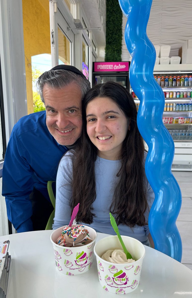 StevenMeiner's tweet image. Blessed to celebrate so many milestones today with my family and Dad who is the kindest most honest man I know. My son Matisyahu just turned 18 and what a meaningful way to spend Father’s Day watching him graduate from high school tonight. My wife and I are so proud of him and…