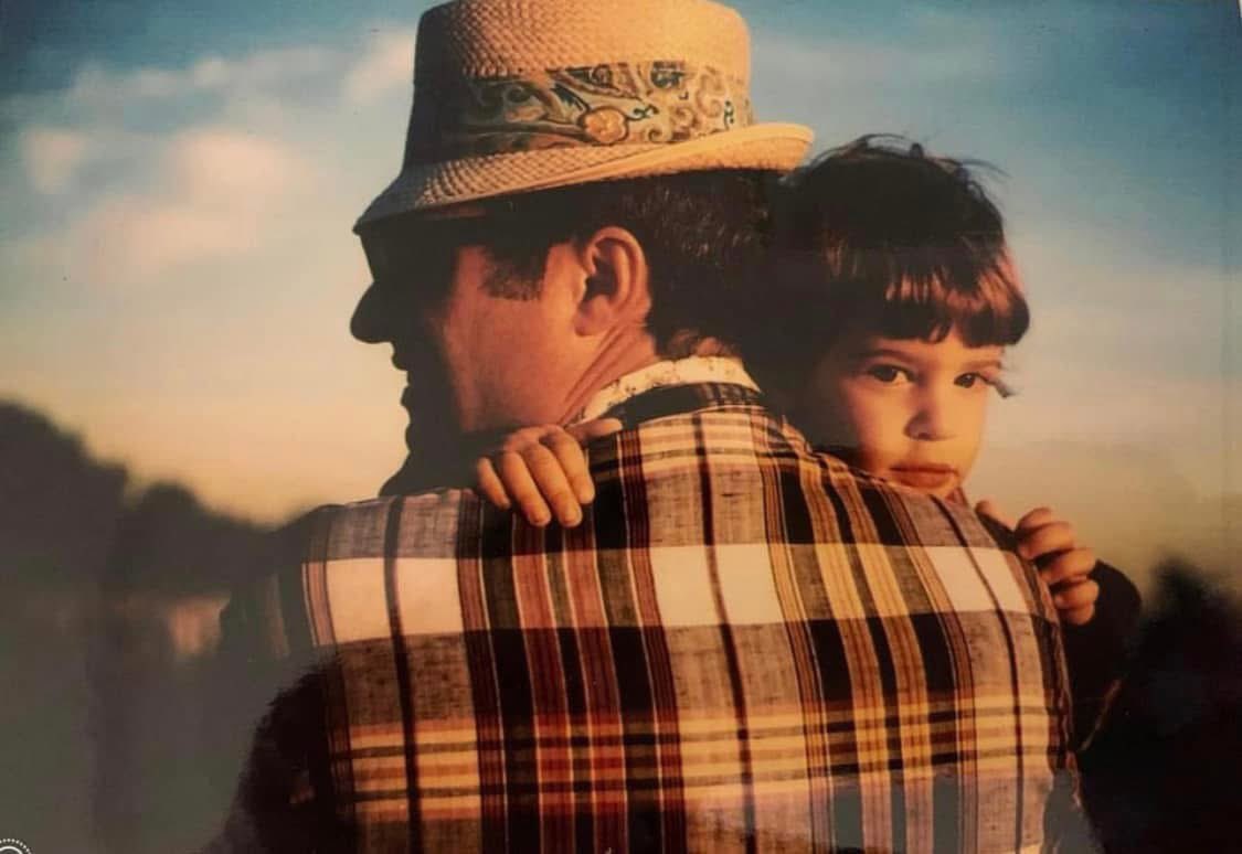 StevenMeiner's tweet image. Blessed to celebrate so many milestones today with my family and Dad who is the kindest most honest man I know. My son Matisyahu just turned 18 and what a meaningful way to spend Father’s Day watching him graduate from high school tonight. My wife and I are so proud of him and…