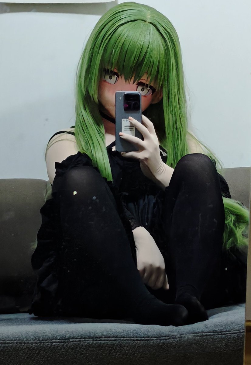 黑不拉几的看不到什么
#kigurumi #cecilia 
（小米拍的好艳）