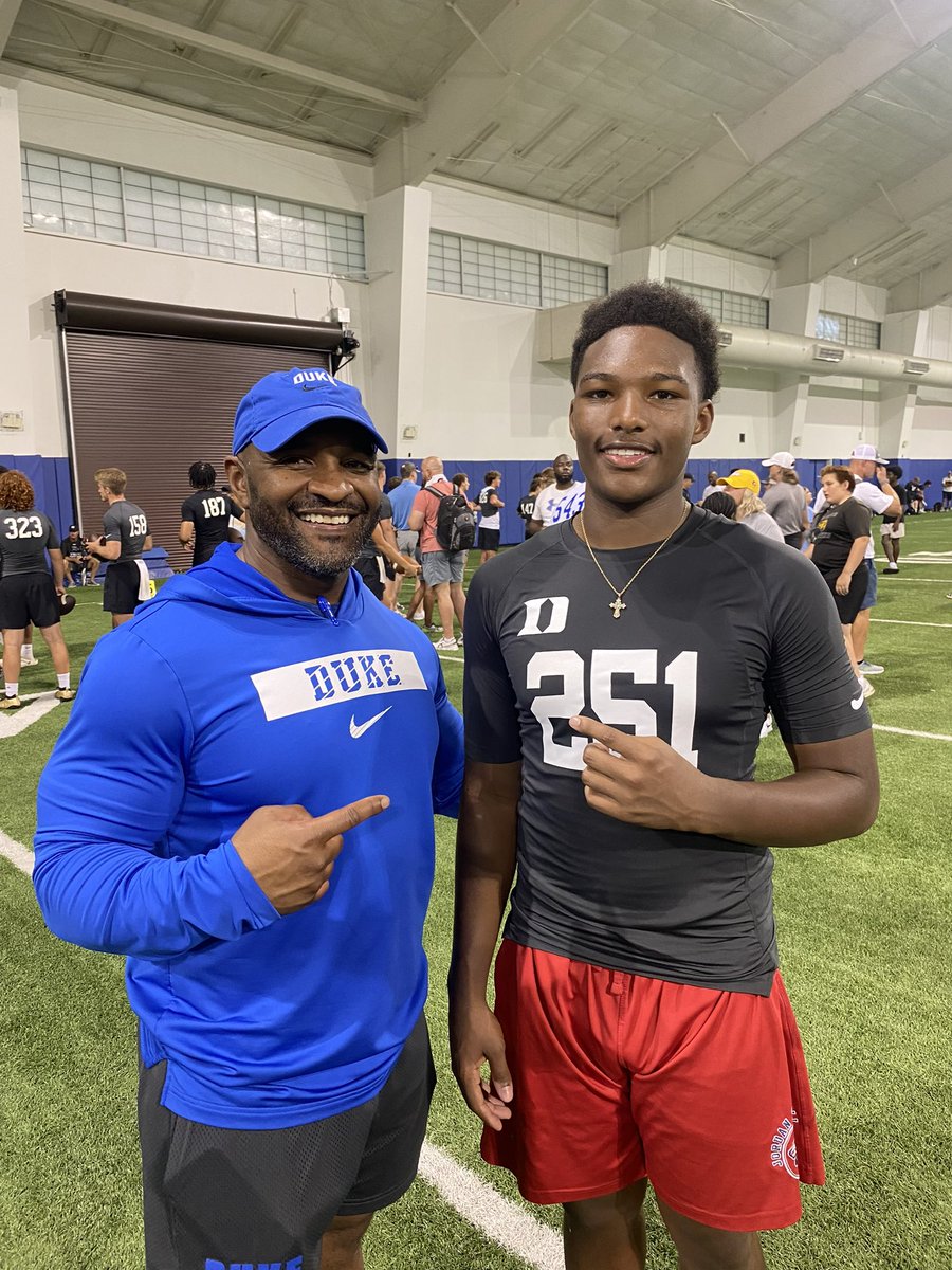 Damien Hayes tweet media