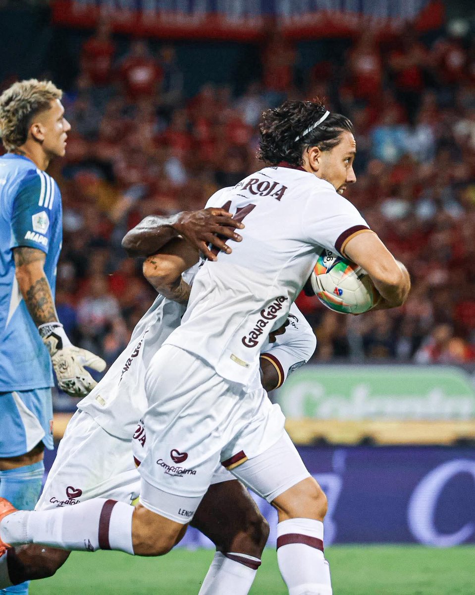 ¡Eliminados! Hoy se acaba el sueño de la cuarta estrella para el <a href="/cdtolima/">Club Deportes Tolima</a> ✍️ Me quedo con el fútbol visto en los dos últimos juegos, ante América y DIM, se volvió a ver ese equipo con una idea, fuerte, sólido y que metía miedo, esperar ahora como será el cierre ante Junior.