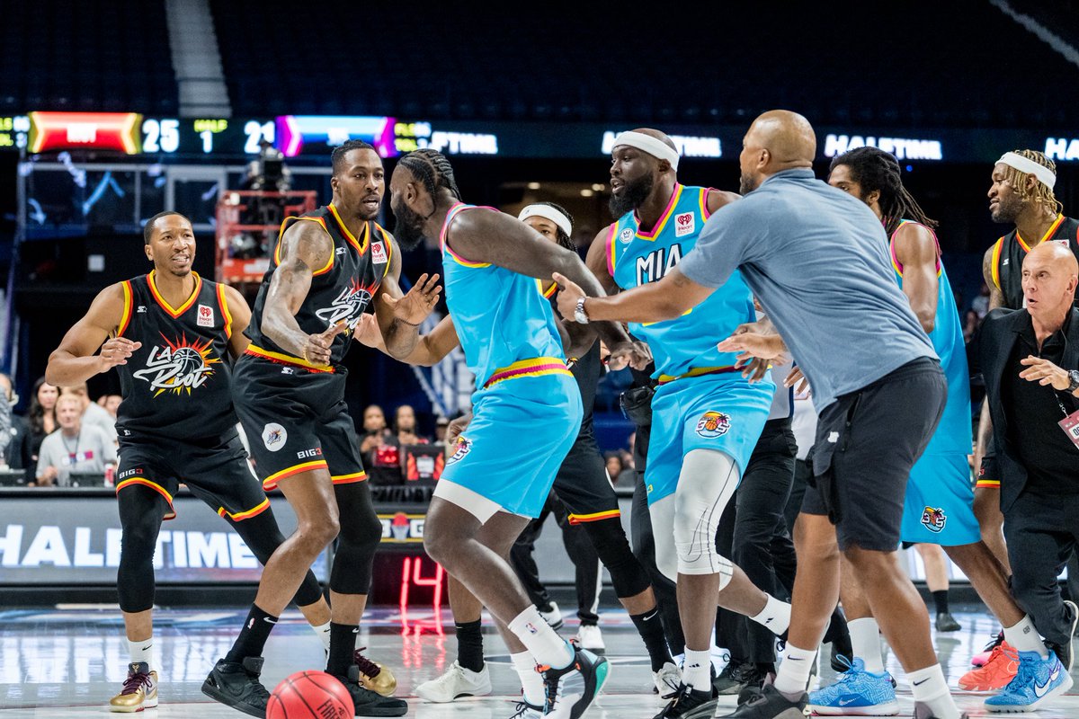 JermaineHorton's tweet image. How it all started at #TheBig3 with Lance Stephenson being fed up with Dwight Howard and others … 
#SonyArtisan #SonyA1 #LanceStephenson #dwighthoward #fight #nba