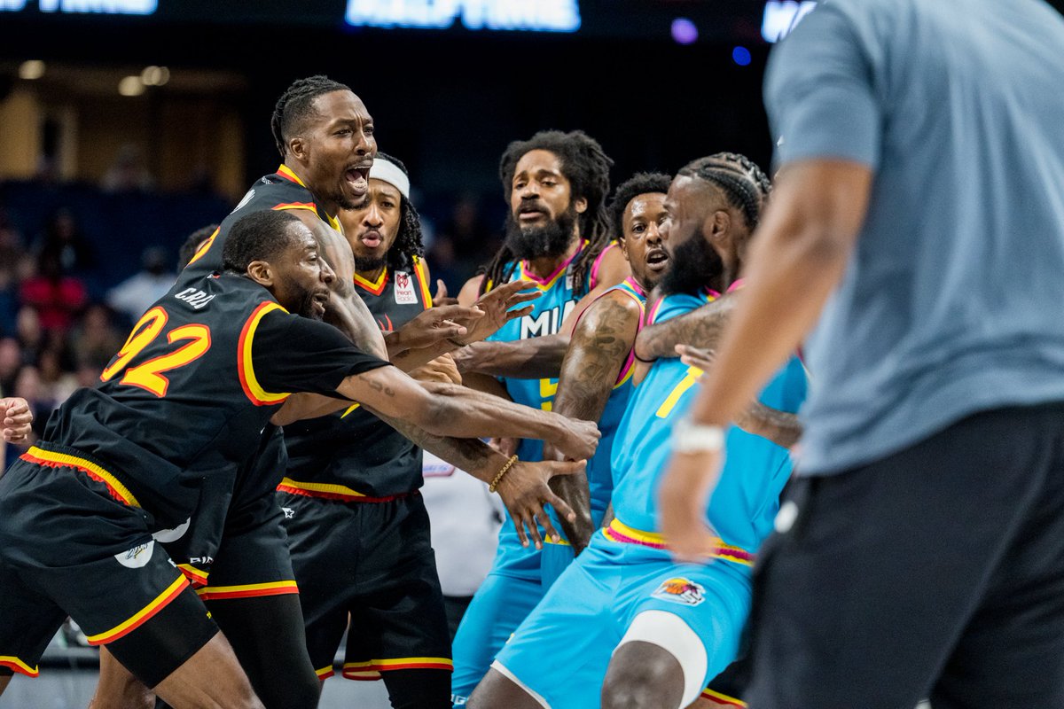 JermaineHorton's tweet image. How it all started at #TheBig3 with Lance Stephenson being fed up with Dwight Howard and others … 
#SonyArtisan #SonyA1 #LanceStephenson #dwighthoward #fight #nba