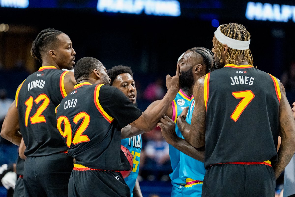 JermaineHorton's tweet image. How it all started at #TheBig3 with Lance Stephenson being fed up with Dwight Howard and others … 
#SonyArtisan #SonyA1 #LanceStephenson #dwighthoward #fight #nba