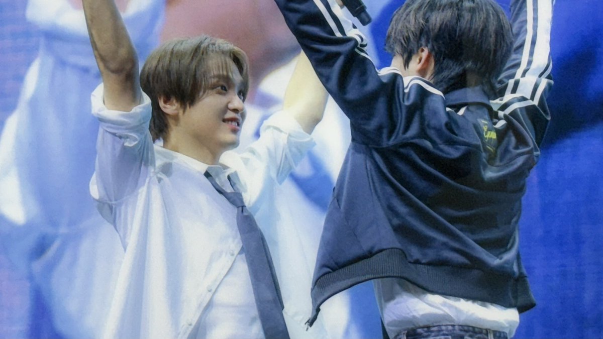 ilovenahyuck's tweet photo. this photo sequence… 🥹 https://t.co/nnuSgdiTPS