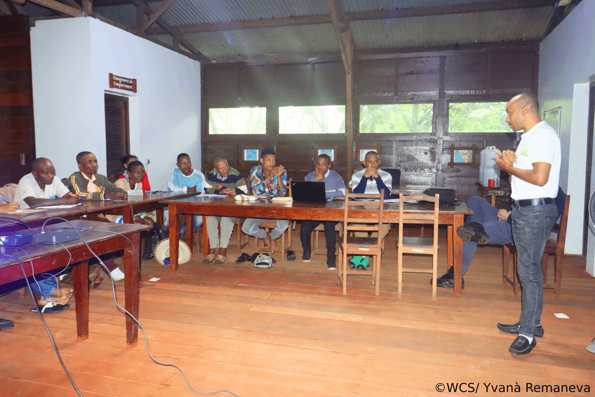 WCS_Mada's tweet image. On May 30 WCS together with KAJIVOLA & COPROCAVOL cocoa cooperatives came together in Maroantsetra to discuss progress and launch phase 2 of the cocoa project with HALBA for a sustainable cocoa.
#HALBA #WCSMadagascar