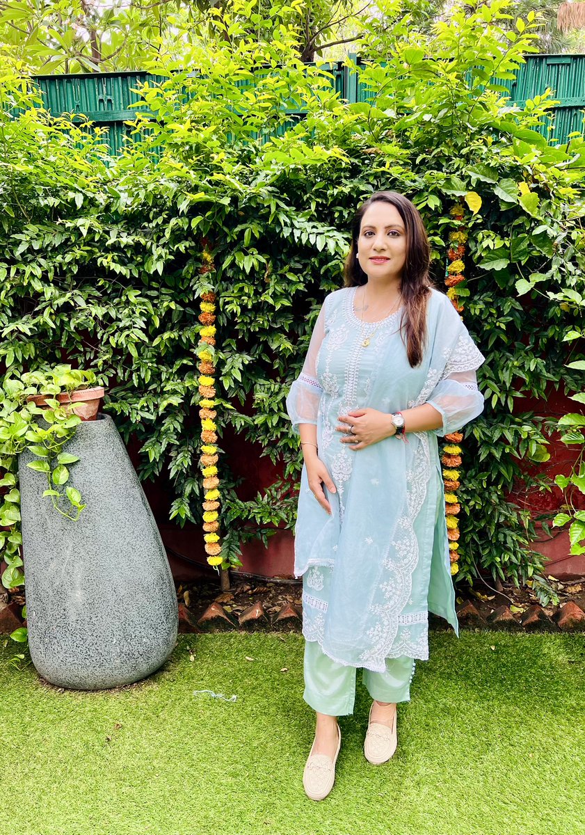 sonalgoelias's tweet image. The Week Kicks Off 🤍

#MondayMotivation 💫