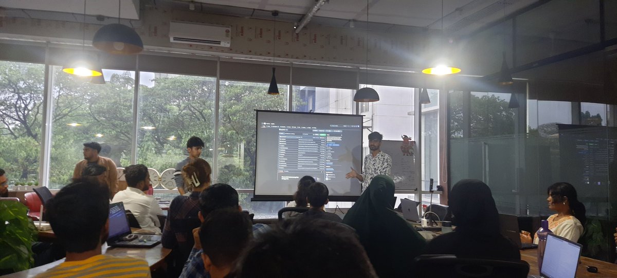 Sawhil_web_3's tweet image. 🚀 Pune just got gasless!
Attended the 🔥 #0xGasless India Tour as a DevRel Engineer @Kalp_Studio where devs explored the fusion of Agentic AI + Account Abstraction on @avax 🔗🤖
#AccountAbstraction #Web3India #GaslessInfra