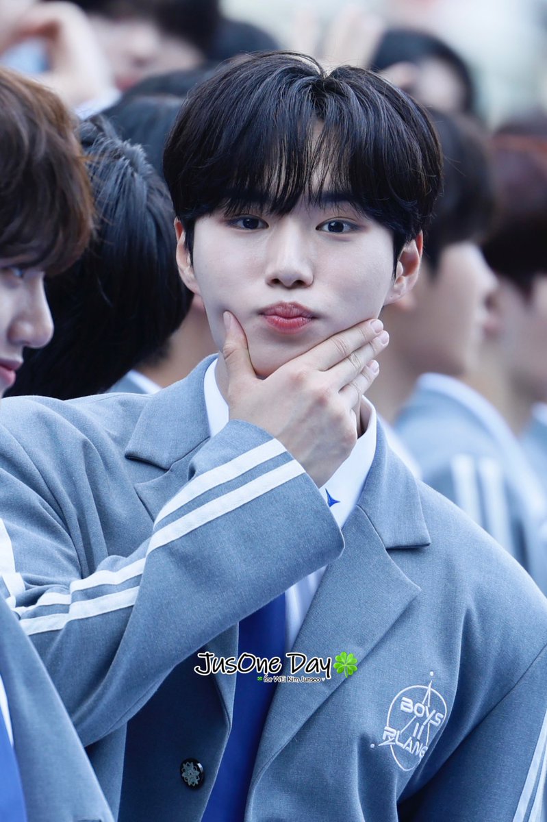 JusOneDay1120's tweet image. 250614 BOYS II PLANET OPEN STAGE
#κΉμ€μ #KIMJUNSEO
#μμμ΄ #WEi #BOYS2PLANET #보μ΄μ¦2νλλ
#μ€λλ_μ€μλ₯Ό_κΌ_μμν΄