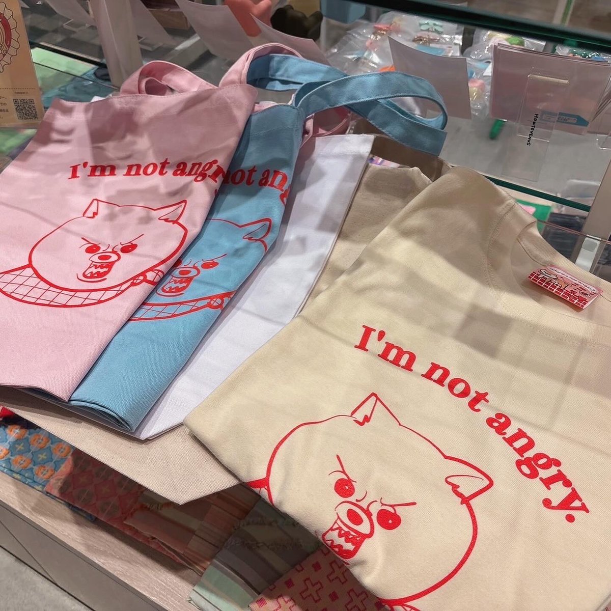 もち🍓 (@yamemouse) on Twitter photo HOWTOVENUS(<a href="/howtovenus/">ʜᴏᴡᴛᴏᴠᴇɴᴜs</a> )さまの新宿マルイ本館1FでのPOPUPSHOP🌼
本日の19時までです❣️
わたしは犬トート&ロンT、ステッカーを少し置かせていただいております🥹🌟
お仕事や学校帰りに、皆さまぜひぜひお立ち寄りください🧡🍎
イラストはファンアートです!!🧡 HOWTOVENUS(<a href="/howtovenus/">ʜᴏᴡᴛᴏᴠᴇɴᴜs</a> )さまの新宿マルイ本館1FでのPOPUPSHOP🌼
本日の19時までです❣️
わたしは犬トート&ロンT、ステッカーを少し置かせていただいております🥹🌟
お仕事や学校帰りに、皆さまぜひぜひお立ち寄りください🧡🍎
イラストはファンアートです!!🧡
