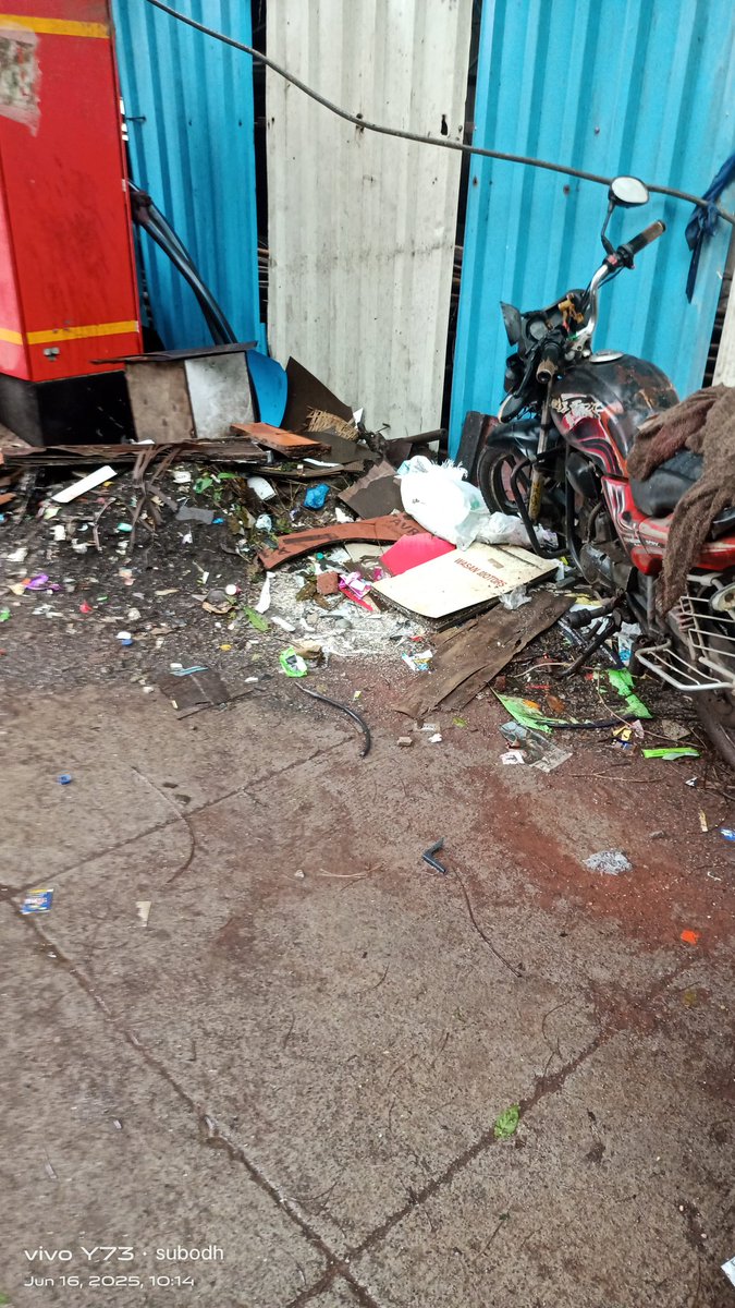 subodh_gore's tweet photo. Swatcch mumbai
Opp kings pride , Utkarsha , near lijjat Papad , borbadevi marg , Govandi borla mumbai 88.
#BMC https://t.co/G8kNDwPqQh