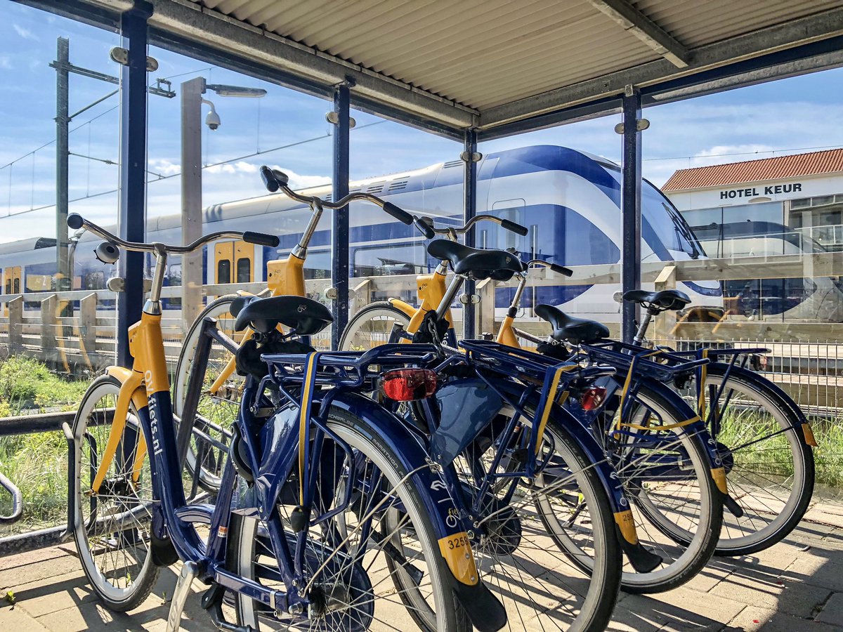 The amount the Dutch spend on cycling seems extravagant, but occurs because every penny is seen as an investment. By calculating societal costs and savings, they prioritize projects that get people out of cars and onto active, sustainable, efficient modes: bit.ly/4kST2tK