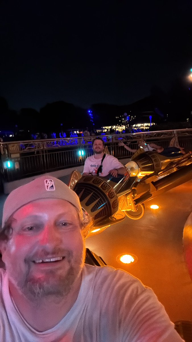 jclarkw's tweet photo. 53. Astro Orbitor @RideEvery #EveryRideDLR @Parkeology #parkeologychallenge @jwhitty13 @BaileeManchego https://t.co/pyzVayZ8nw
