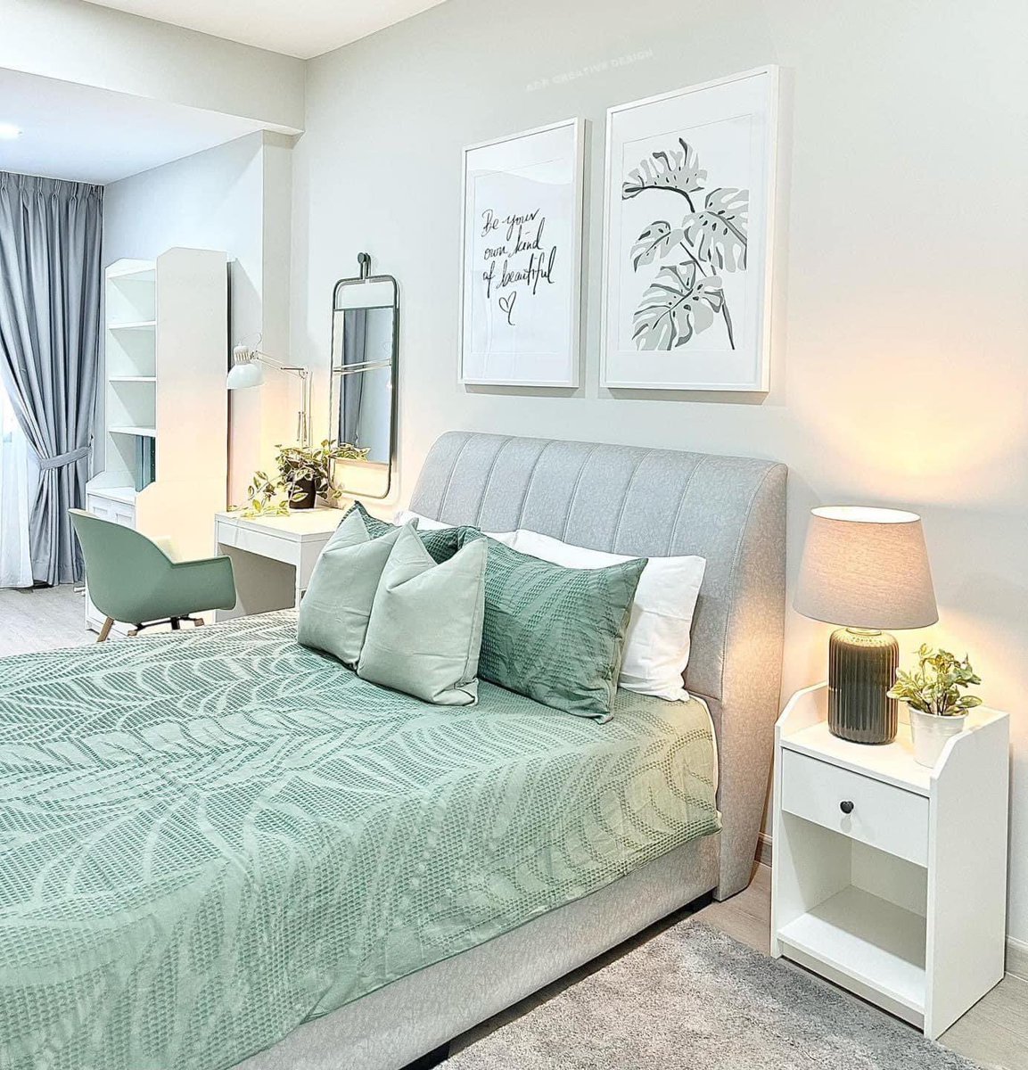 Deco for simple bedroom but nice! Nampak lagi tenang and definitely senang kemas ✨✨

SEBELUM                                        SELEPAS