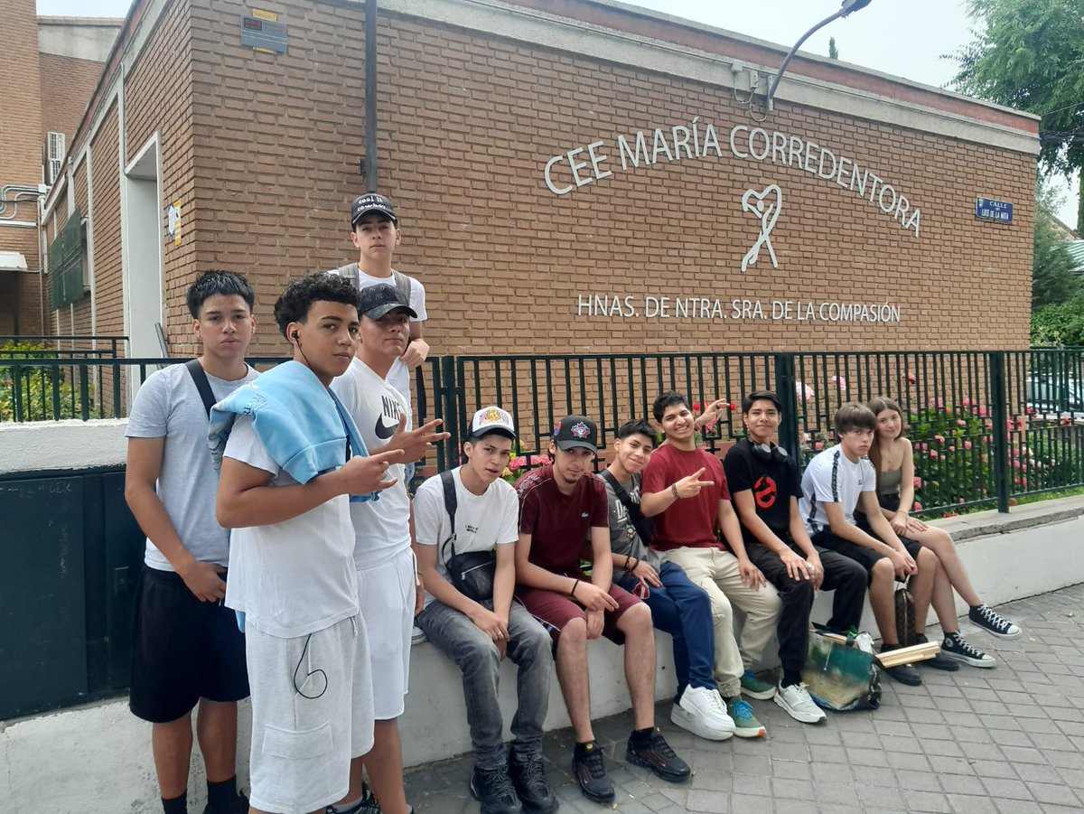 IES Tomas y Valiente (@iestomvalmadrid) on Twitter photo Siempre es una visita transformadora: vamos al colegio de educación especial <a href="/mcorredentora/">Colegio María Corredentora</a> con nuestro alumnado de #FPBasica para entregar herramientas y útiles que hemos diseñado y fabricado en #3D y #2D para aprendizaje #garagelab <a href="/fundacionorange/">Fundación Orange</a> Siempre es una visita transformadora: vamos al colegio de educación especial <a href="/mcorredentora/">Colegio María Corredentora</a> con nuestro alumnado de #FPBasica para entregar herramientas y útiles que hemos diseñado y fabricado en #3D y #2D para aprendizaje #garagelab <a href="/fundacionorange/">Fundación Orange</a>